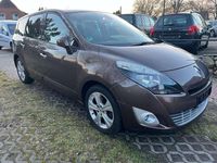 Gebraucht Renault Scénic III Dynamique 110 PS (80 kW) 2011 Mokkabraun Van / Kleinbus