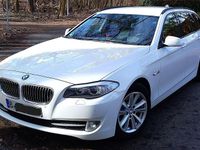 Gebraucht BMW 530 Shadowline 245 PS (180 kW) 2011 Weiß Kombi