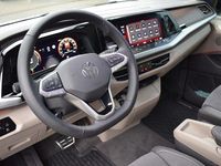 Second-hand VW Multivan Style 150 CP (110 kW) 2025 Argintiu Monovolum