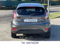 Gebraucht Ford Fiesta Titanium 101 PS (74 kW) 2016 Grau Limousine