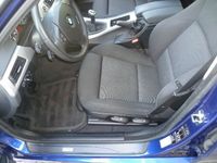 Gebraucht BMW 318 143 PS (105 kW) 2008 Blau metallic Kombi