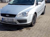 Gebraucht Ford Focus 101 PS (74 kW) 2007 Silber Kleinwagen