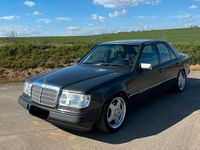 Gebraucht Mercedes E300 147 PS (108 kW) 1992 Braun Limousine