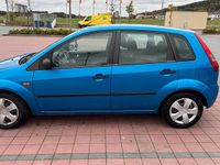 Gebraucht Ford Fiesta 70 PS (51 kW) 2005 Blau Kleinwagen