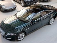 Gebraucht Jaguar XJ Premium Luxury 300 PS (220 kW) 2016 British racing green Limousine