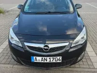 Gebraucht Opel Astra Sport 140 PS (102 kW) 2012 Schwarz Kombi