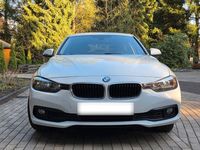 Gebraucht BMW 318 150 PS (110 kW) 2015 Weiß Kombi