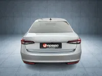 Neu Skoda Superb Selection 204 PS (150 kW) 2026 Silber Limousine