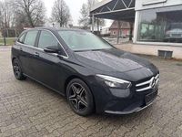 Gebraucht Mercedes B200 Progressive 163 PS (119 kW) 2021 Kosmosschwarz Van / Kleinbus