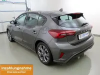 Używany Ford Focus ST-Line 155 KM (114 kW) 2024 Szary Sedan/Limuzyna