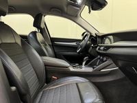 Gebraucht Alfa Romeo Stelvio 179 PS (131 kW) 2017 Grau SUV