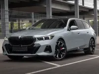 Gebraucht BMW 540 M Sport 303 PS (222 kW) 2025 Grau Limousine