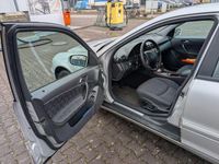 Gebraucht Mercedes C200 Classic 163 PS (119 kW) 2002 Silber Limousine