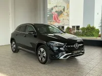 Gebraucht Mercedes GLA250 Progressive 218 PS (160 kW) 2025 Metalliclack kosmosschwarz SUV