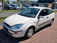 Usado Ford Focus 75 HP (55 kW) 2000 Branco Coupé
