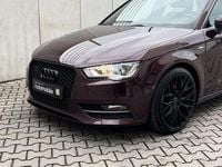 Gebraucht Audi A3 S-Line 140 PS (102 kW) 2014 Rot Limousine