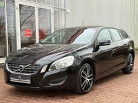 Gebraucht Volvo V60 Kinetic 114 PS (83 kW) 2011 Schwarz Kombi
