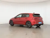 Second-hand VW Golf VIII GTI 245 CP (180 kW) 2023 Roșu Berlinǎ