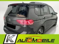 Gebraucht VW Touran 150 PS (110 kW) 2024 Grau Van / Kleinbus