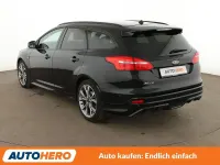 Gebraucht Ford Focus ST-Line 125 PS (91 kW) 2018 Schwarz Kombi