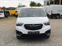 Używany Opel Combo 102 KM (75 kW) 2023 Biały Minivan