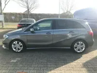 Gebraucht Mercedes B180 Urban 122 PS (89 kW) 2015 Grau Van / Kleinbus