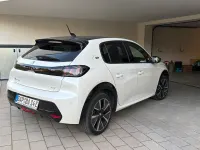Gebraucht Peugeot e-208 GT 100 kW (136 PS) 2022 Weiß Kleinwagen