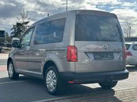 Gebraucht VW Caddy Trendline 125 PS (91 kW) 2017 Mojavebeige Van / Kleinbus