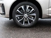 Gebraucht Volvo XC60 Plus 197 PS (144 kW) 2023 Bright dusk / metallic SUV