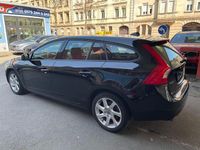 Gebraucht Volvo V60 136 PS (100 kW) 2013 Schwarz Kombi