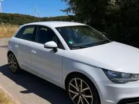 Gebraucht Audi A1 Sportback Attraction 86 PS (63 kW) 2013 Weiß Kleinwagen