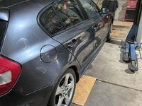 Gebraucht BMW 120 163 PS (119 kW) 2004 Schwarz Kleinwagen