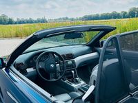 Gebraucht BMW 325 192 PS (141 kW) 2002 Blau Cabrio