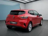 Gebraucht Renault Clio 101 PS (74 kW) 2024 Rot Kleinwagen