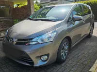 Gebraucht Toyota Verso Comfort 111 PS (81 kW) 2015 Braun Van / Kleinbus
