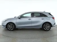 Neu Kia Ceed 140 PS (102 kW) 2025 Grau Kleinwagen