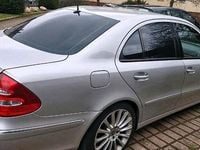 Second-hand Mercedes E200 163 CP (119 kW) 2003 Argintiu Berlinǎ