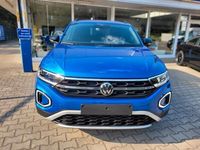 Usado VW T-Roc Style 150 HP (110 kW) 2024 Azul SUV