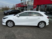 Gebraucht Kia Ceed Comfort 140 PS (102 kW) 2024 Weiß Kleinwagen