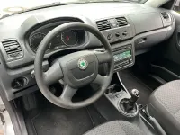 Gebraucht Skoda Fabia 105 PS (77 kW) 2012 Silber Limousine