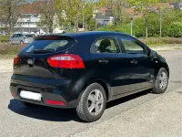Second-hand Kia Rio 86 CP (63 kW) 2013 Negru Berlinǎ