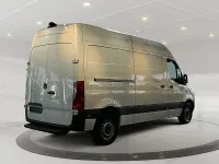Gebraucht Mercedes E-Sprinter 85 kW (116 PS) 2022 Arktikweiss Van