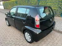 Gebraucht Daihatsu Sirion 70 PS (51 kW) 2010 Schwarz Kleinwagen