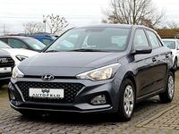 Gebraucht Hyundai i20 Active 101 PS (74 kW) 2019 Grau Kleinwagen