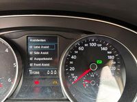 Gebraucht VW Passat Highline 150 PS (110 kW) 2016 Blau Kombi