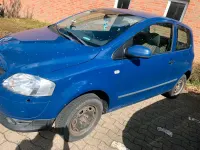 Gebraucht VW Fox 54 PS (39 kW) 2005 Blau Kleinwagen