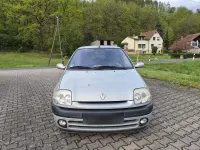Gebraucht Renault Clio II 105 PS (77 kW) 2000 Silber Kleinwagen