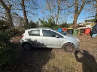 Używany Opel Corsa 80 KM (58 kW) 2009 Srebrny Hatchback