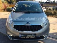 Gebraucht Kia Venga Spirit 125 PS (91 kW) 2016 Silber Kleinwagen