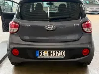 Gebraucht Hyundai i10 Passion 67 PS (49 kW) 2018 Grau Kleinwagen